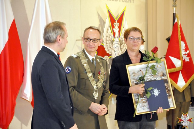 Maria Ciesielska razem z Dyrektorem WIM