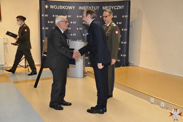 Stanisław Ilnicki laureat nagrody szpitala ujazdowskiego