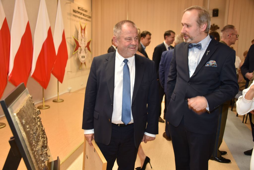Rektor UW z dyplomem honorowym nagrody im. szpitala ujazdowskiego
