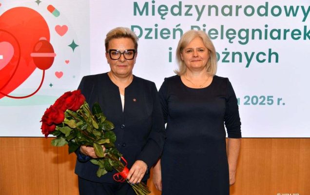 Lidia Wojda, Beata Furtaka z pozują do zdjęcia.