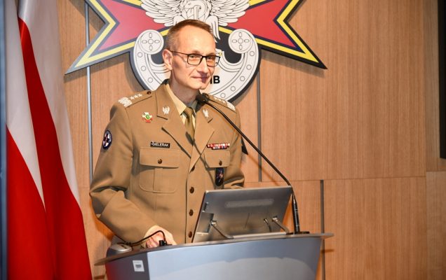 Dyrektor WIM gen. broni prof. Grzegorz Gielerak otwiera konferencję i wita gości