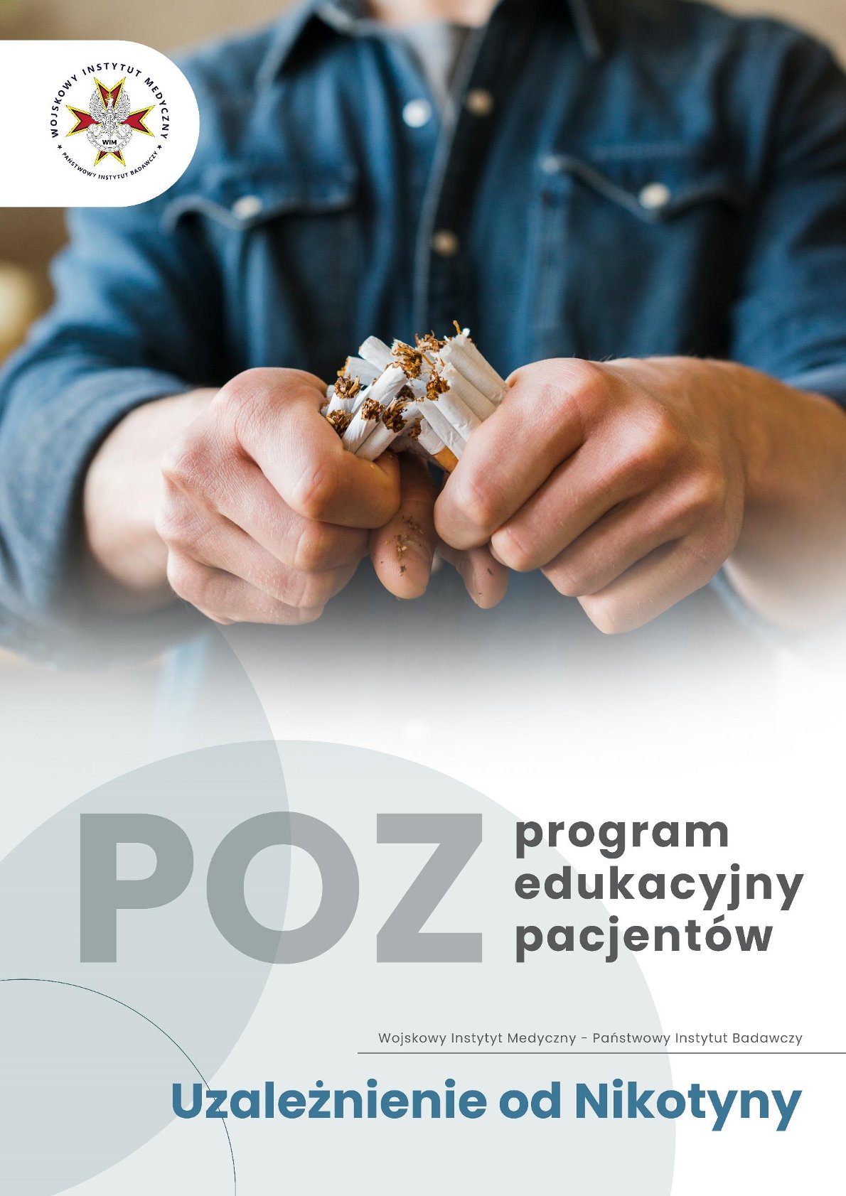 Mężczyzna przełamujący papierosy.