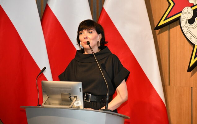 Justyna Klingemann przy mównicy na III Konferencji Psychiatrycznej
