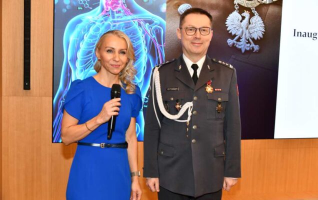 Małgorzata Złotkowska i Jarosław Rytwiński prowadzą uroczystość inauguracyjną,